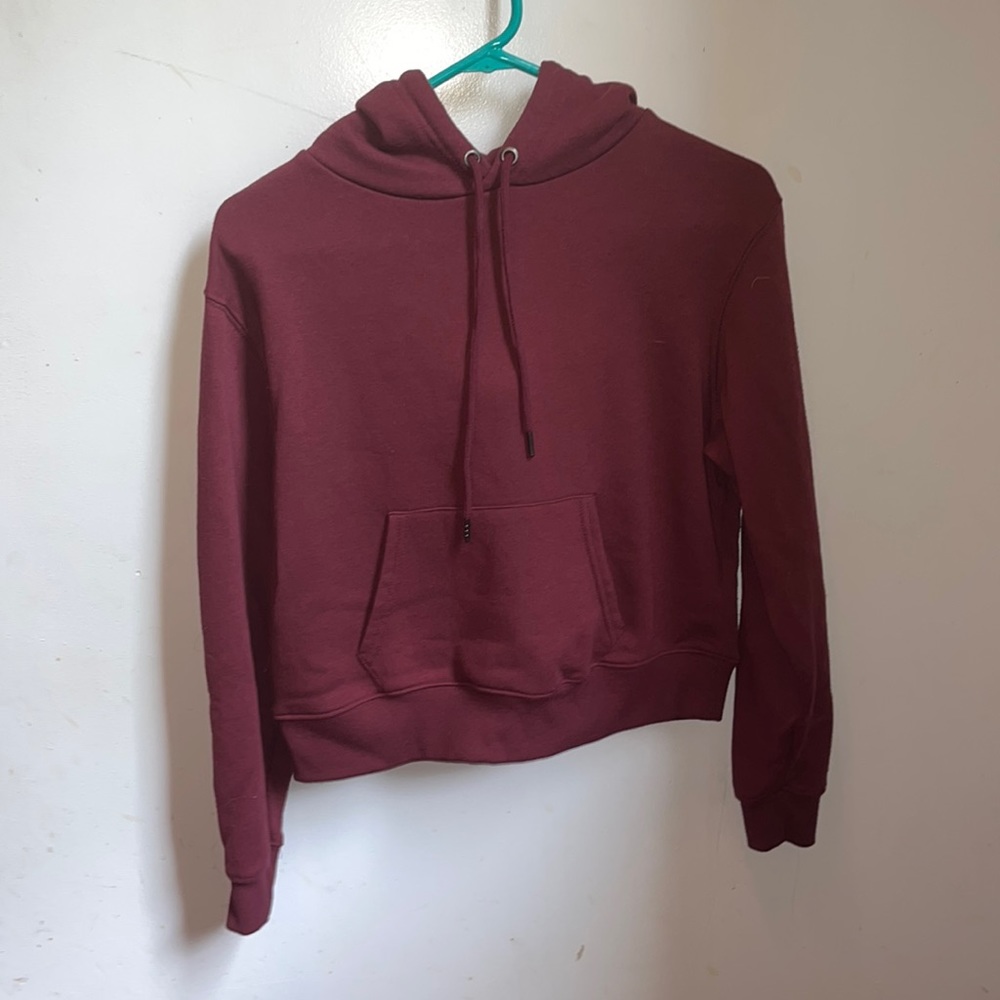 Maroon cropped hoodie